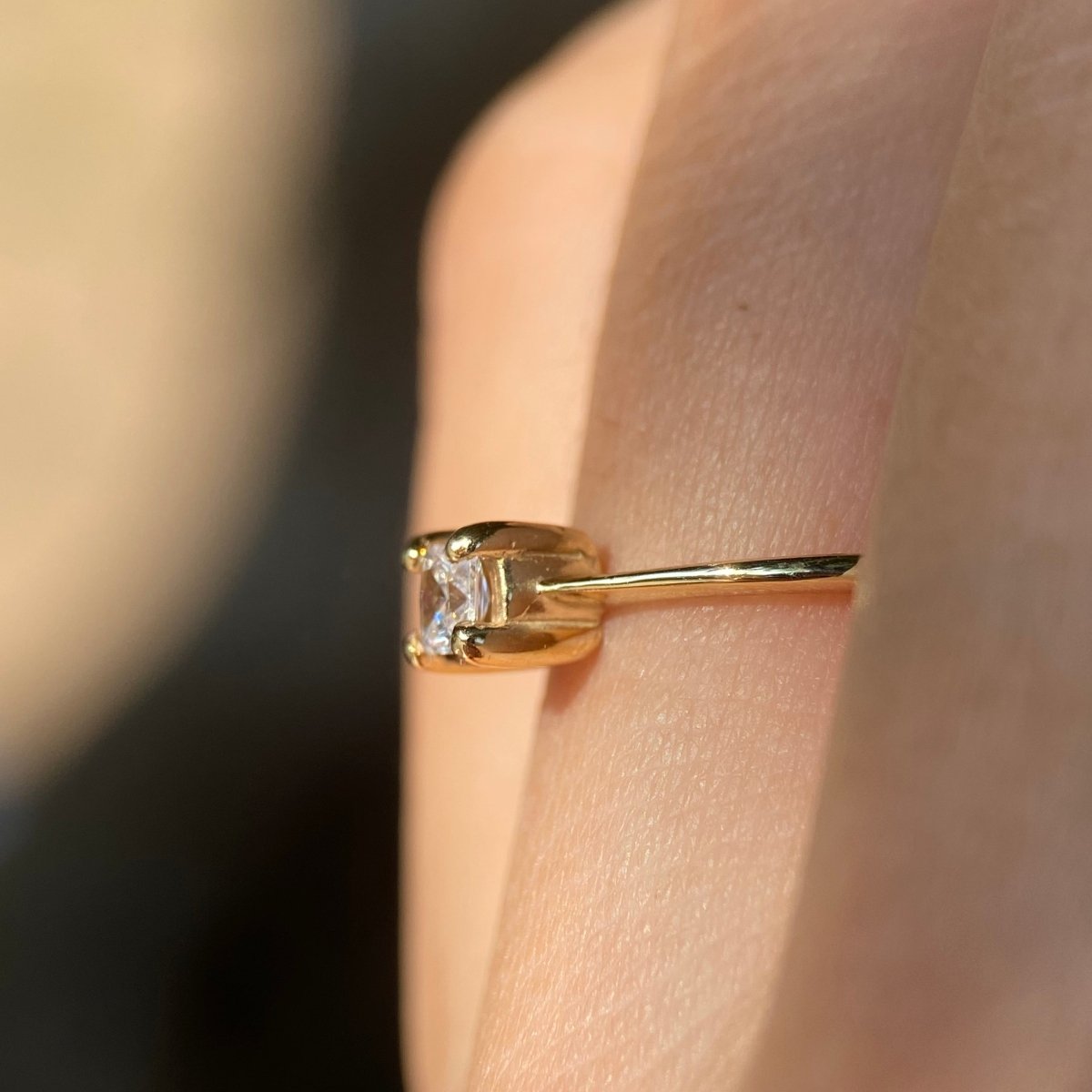 Anillo Darian en oro amarillo 14k con circonia - Mouty Joyería