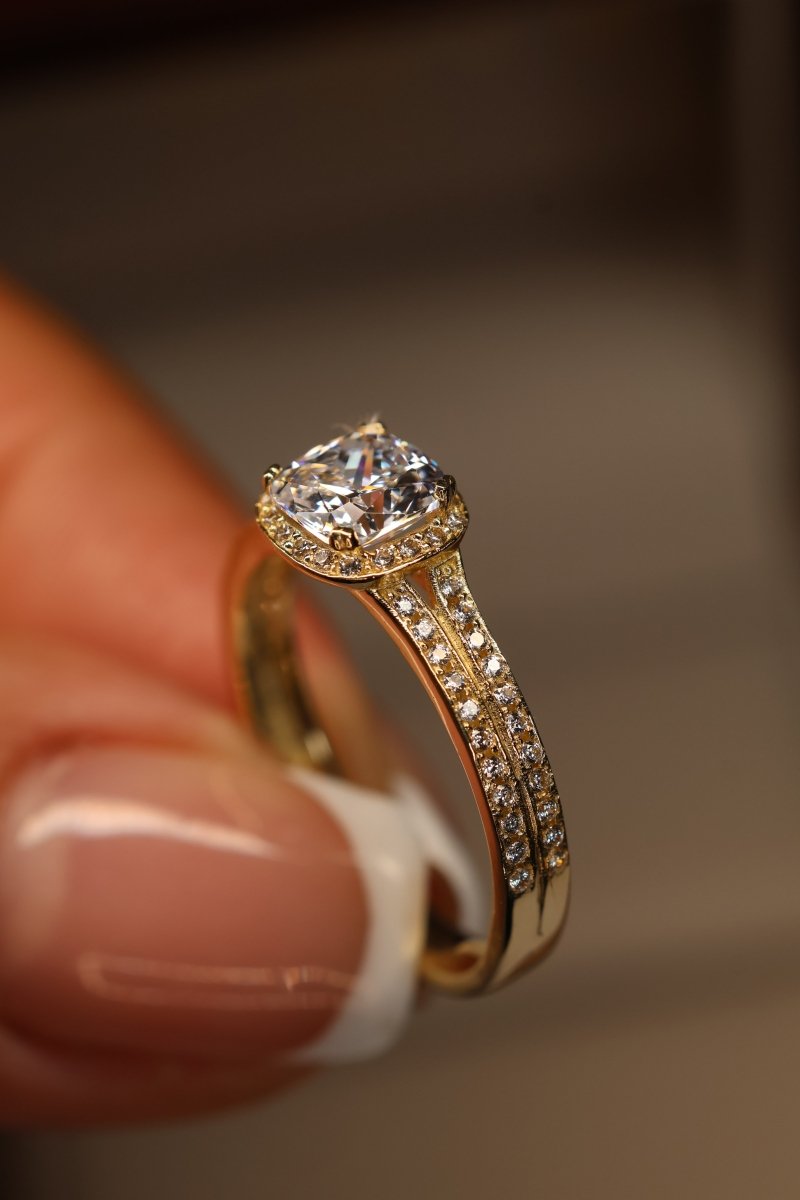 Anillo Eirene en Oro .50 ct - Mouty Joyería