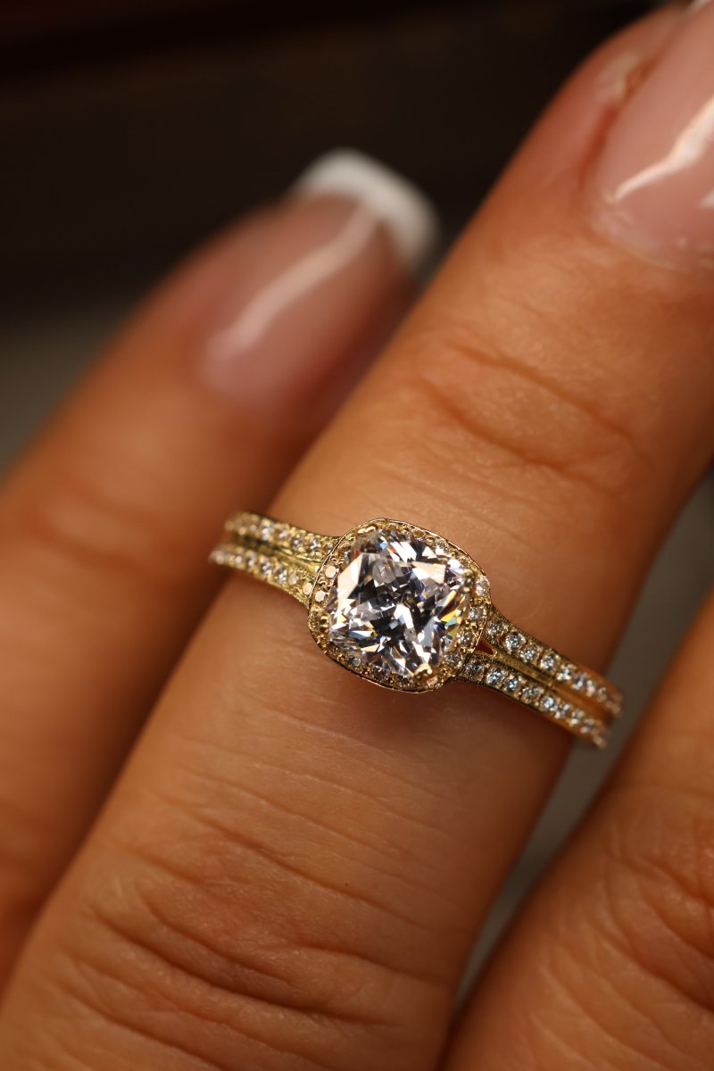 Anillo Eirene en Oro .50 ct - Mouty Joyería