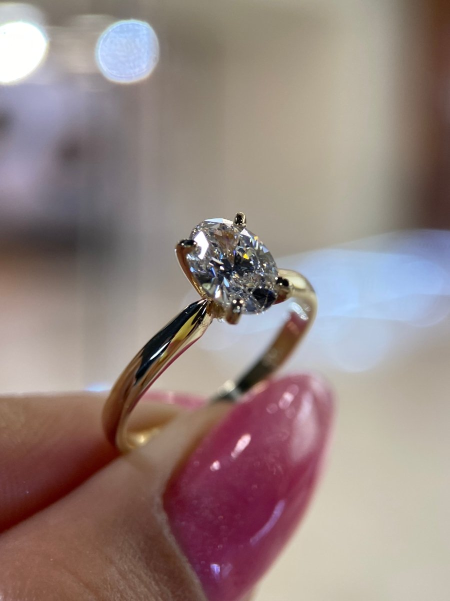 Anillo Emily solitario en oro 1.00 ct - Mouty Joyería