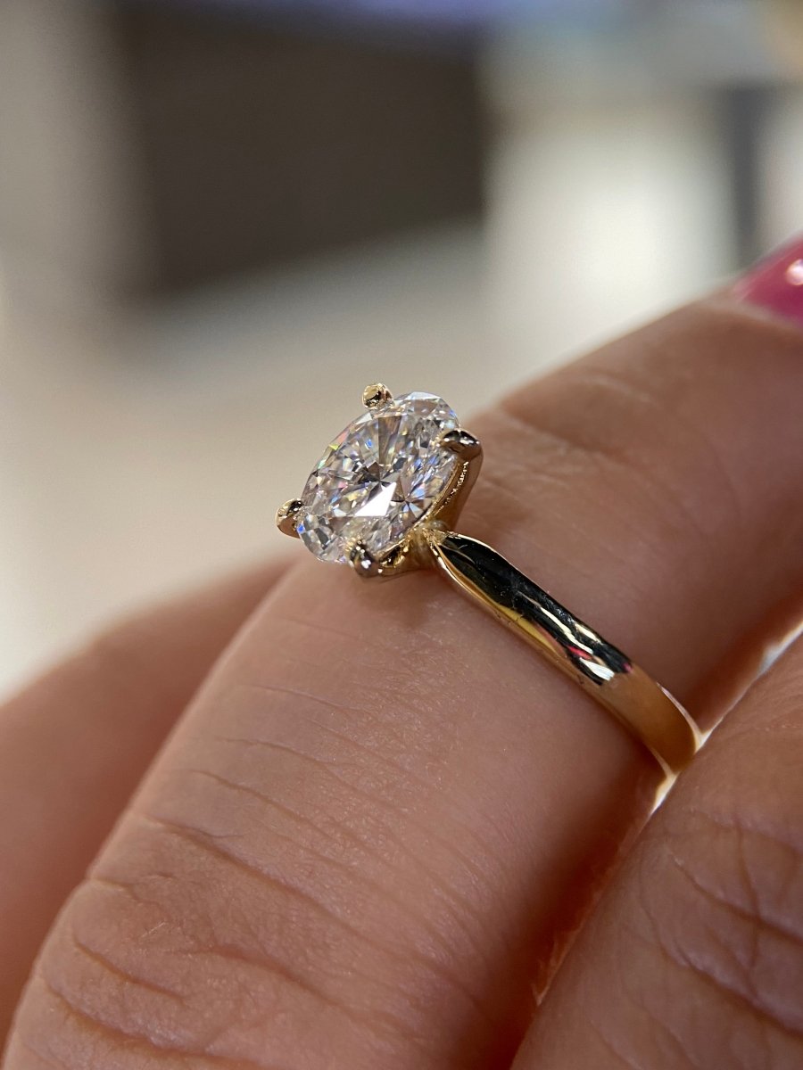 Anillo Emily solitario en oro 1.00 ct - Mouty Joyería
