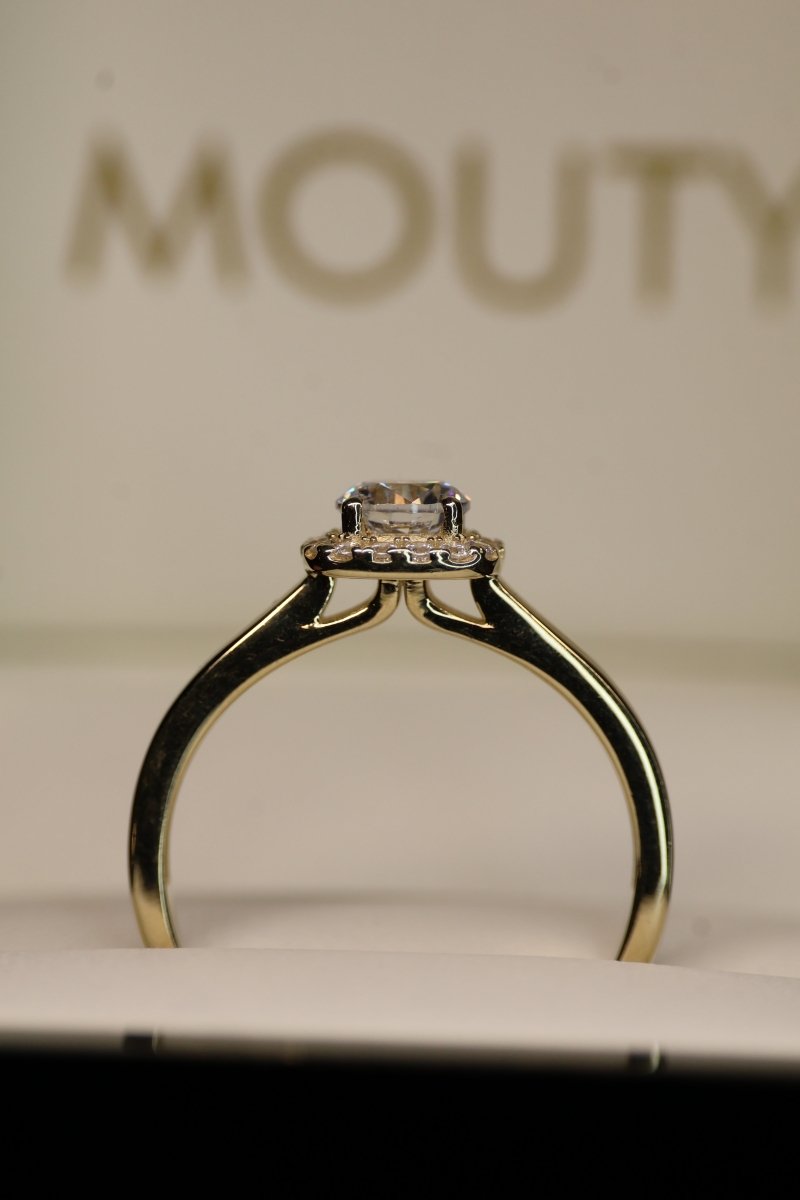 Anillo en Oro Amarillo 10k con Circonia Mod.15924 - Mouty Joyería