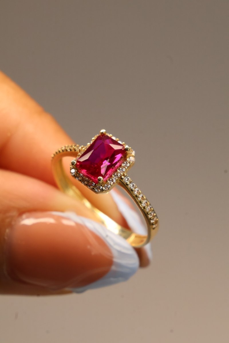 Anillo en Oro Amarillo 10k con Circonia Mod.15953 - Mouty Joyería