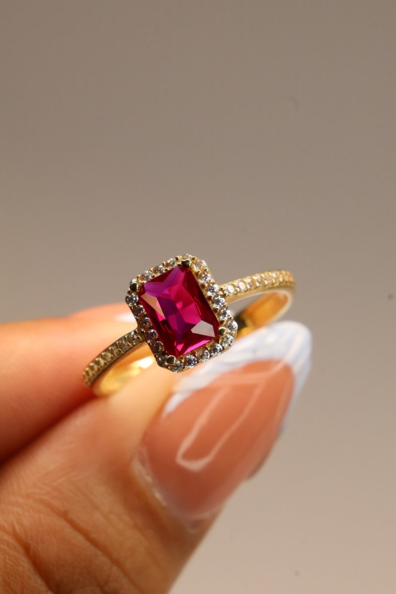 Anillo en Oro Amarillo 10k con Circonia Mod.15953 - Mouty Joyería