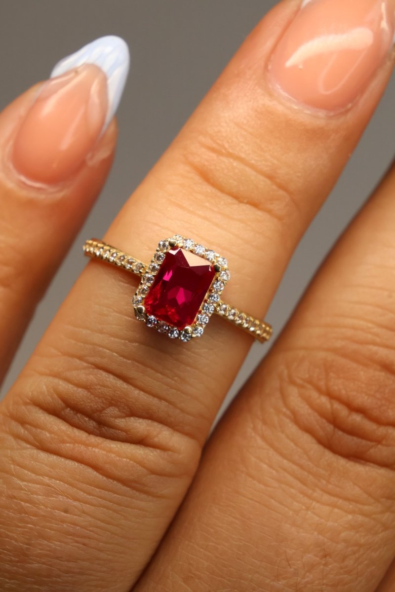 Anillo en Oro Amarillo 10k con Circonia Mod.15953 - Mouty Joyería