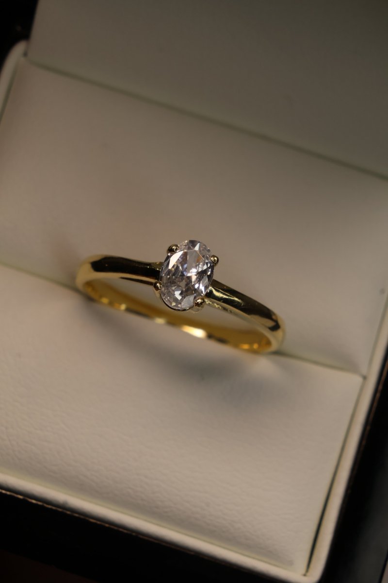 Anillo en Oro Amarillo 10k con Circonia Mod.15954 - Mouty Joyería