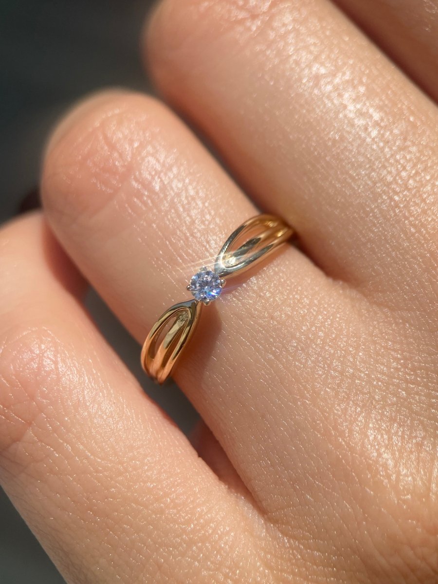 Anillo en oro amarillo 14k con circonia blanca Cod: 14190 - Mouty Joyería