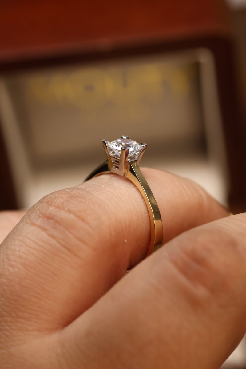 Anillo en Oro Amarillo 14k con Circonia Mod.15843 - Mouty Joyería