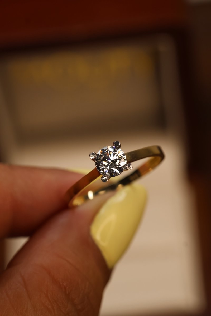 Anillo en Oro Amarillo 14k con Circonia Mod.15843 - Mouty Joyería