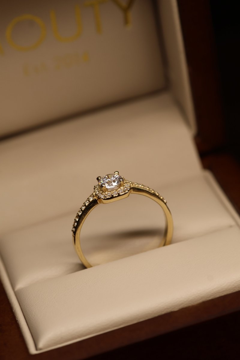 Anillo en Oro Amarillo 14k Con Circonia Mod.15867 - Mouty Joyería