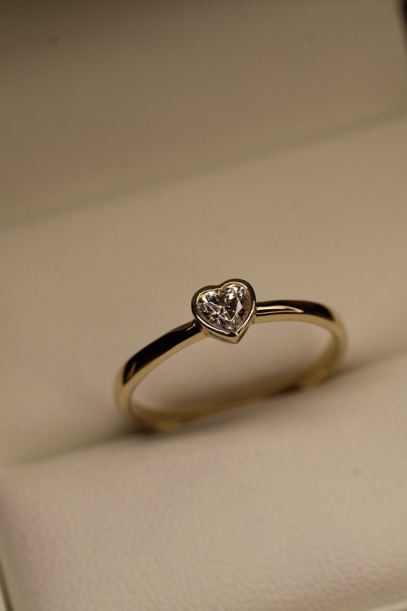 Anillo en Oro Amarillo 14k con Circonia Mod.15907 - Mouty Joyería