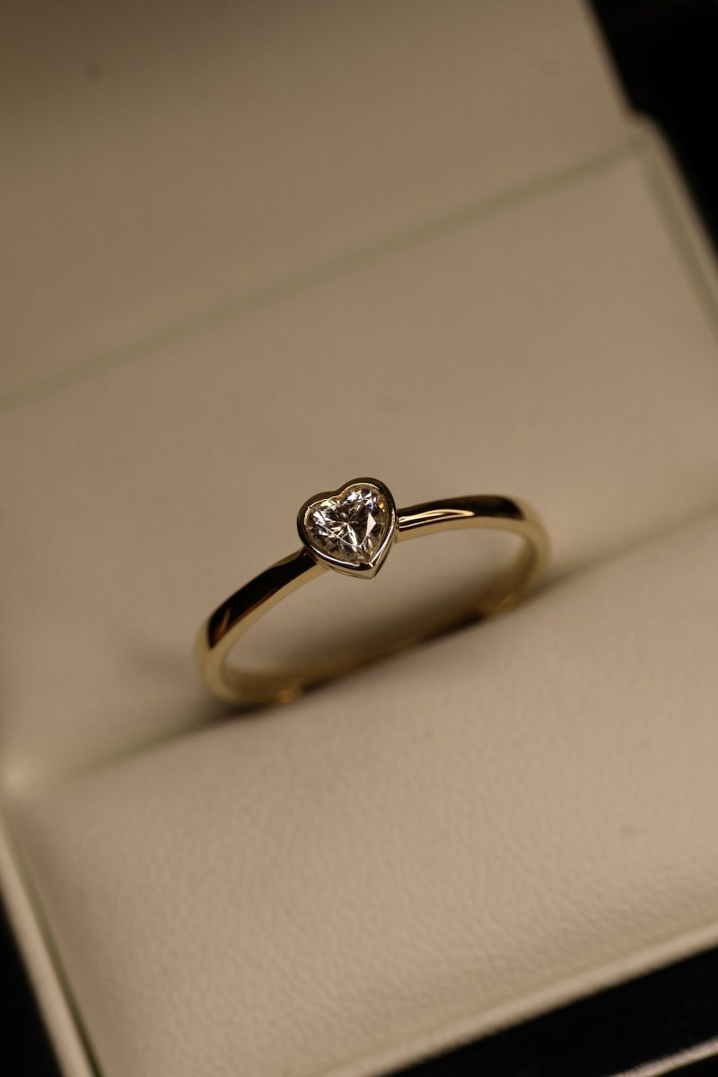 Anillo en Oro Amarillo 14k con Circonia Mod.15907 - Mouty Joyería