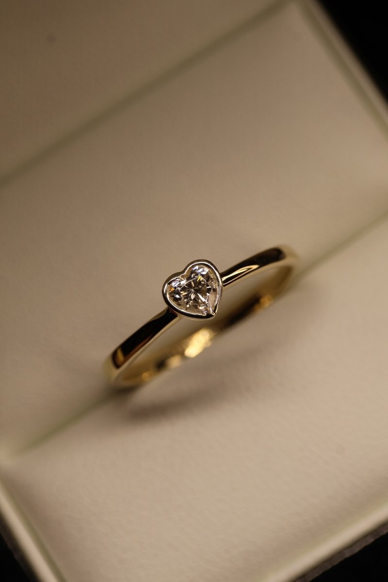 Anillo en Oro Amarillo 14k con Circonia Mod.15907 - Mouty Joyería