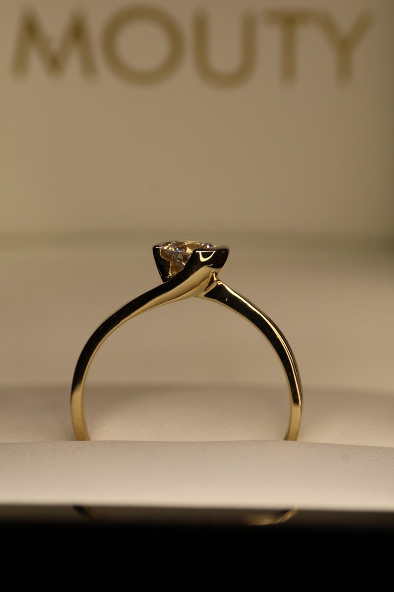 Anillo en Oro Amarillo 14k con Circonia Mod.15909 - Mouty Joyería