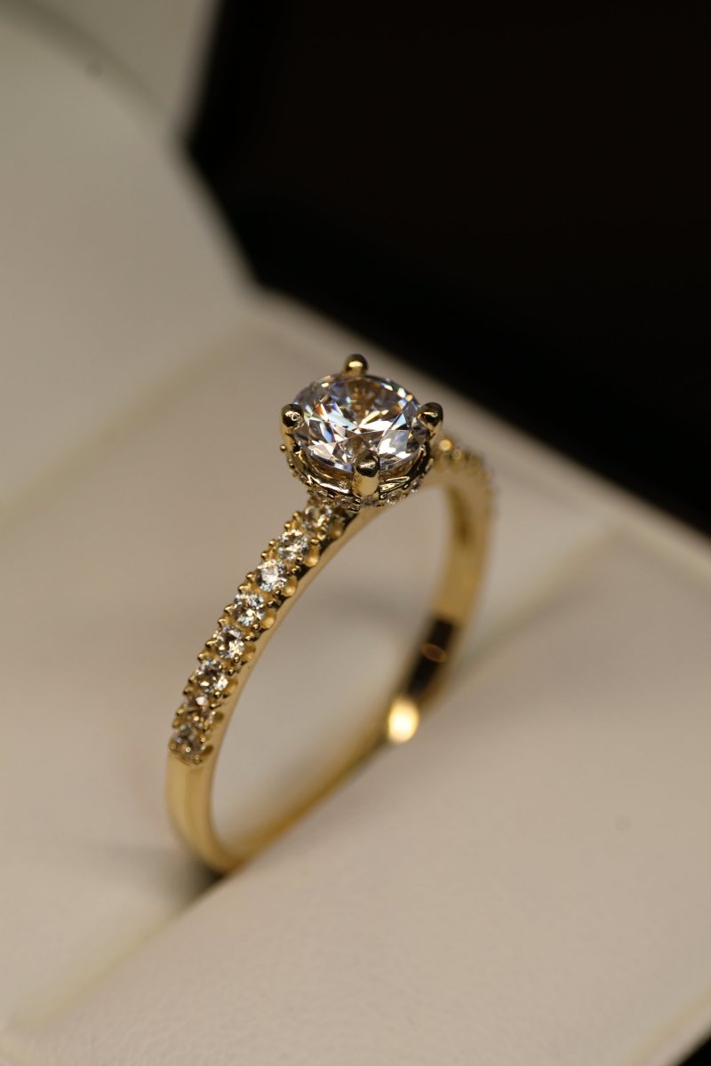 Anillo en Oro Amarillo 14k con Circonia Mod.15944 - Mouty Joyería