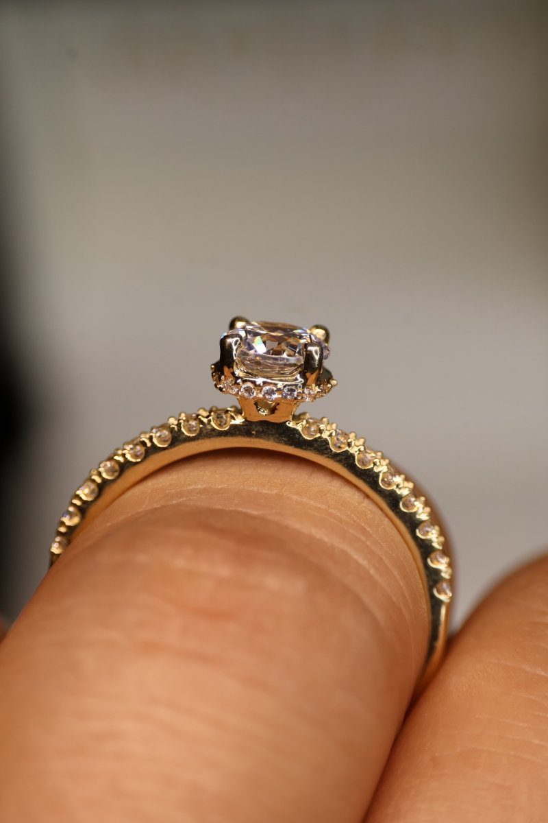 Anillo en Oro Amarillo 14k con Circonia Mod.15944 - Mouty Joyería