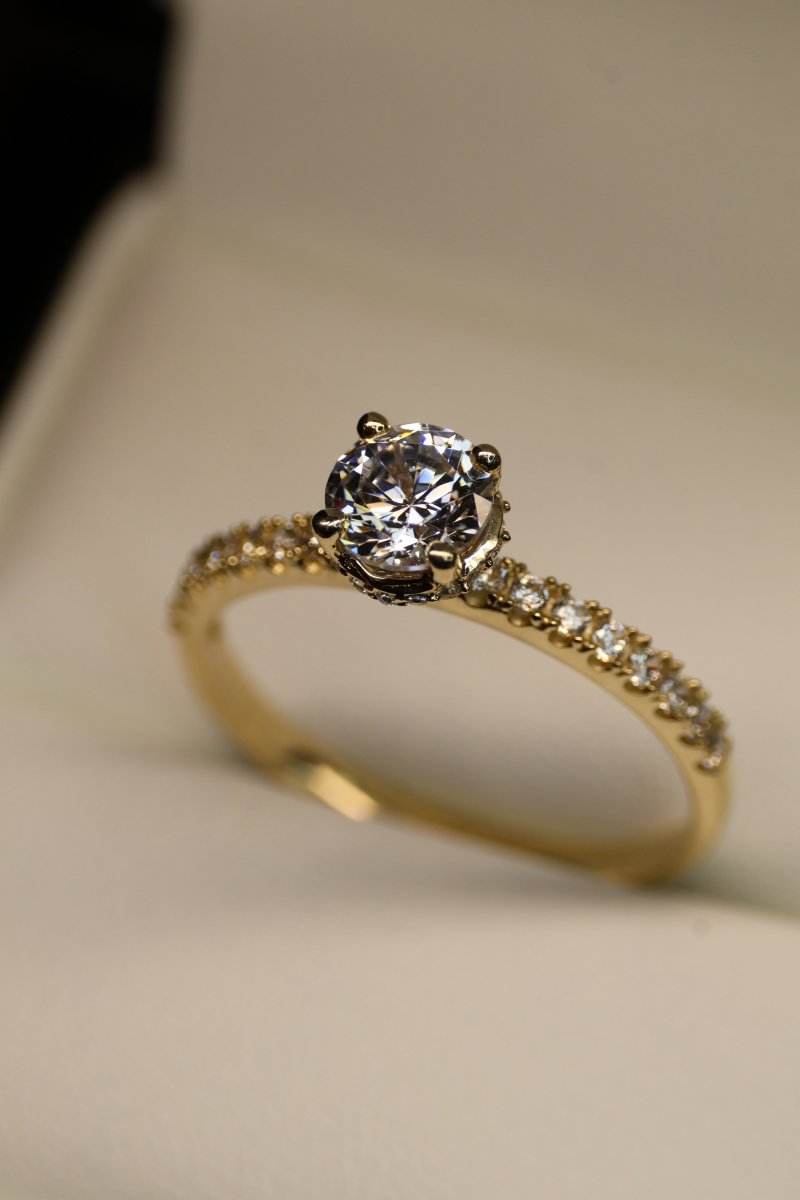 Anillo en Oro Amarillo 14k con Circonia Mod.15944 - Mouty Joyería