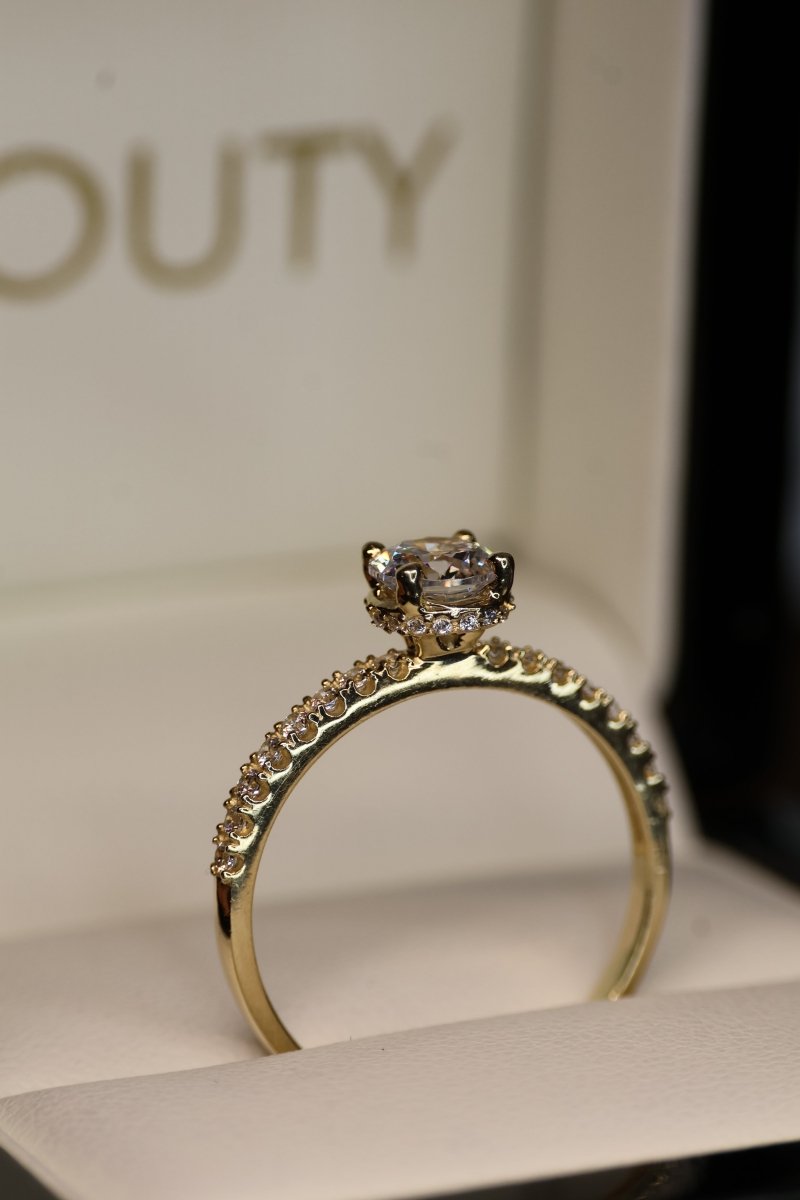 Anillo en Oro Amarillo 14k con Circonia Mod.15944 - Mouty Joyería