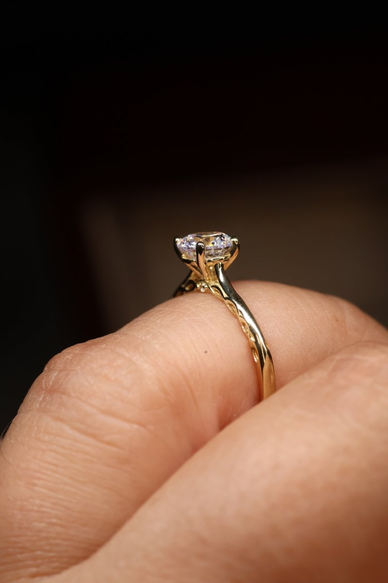 Anillo Julia en Oro .50 ct - Mouty Joyería