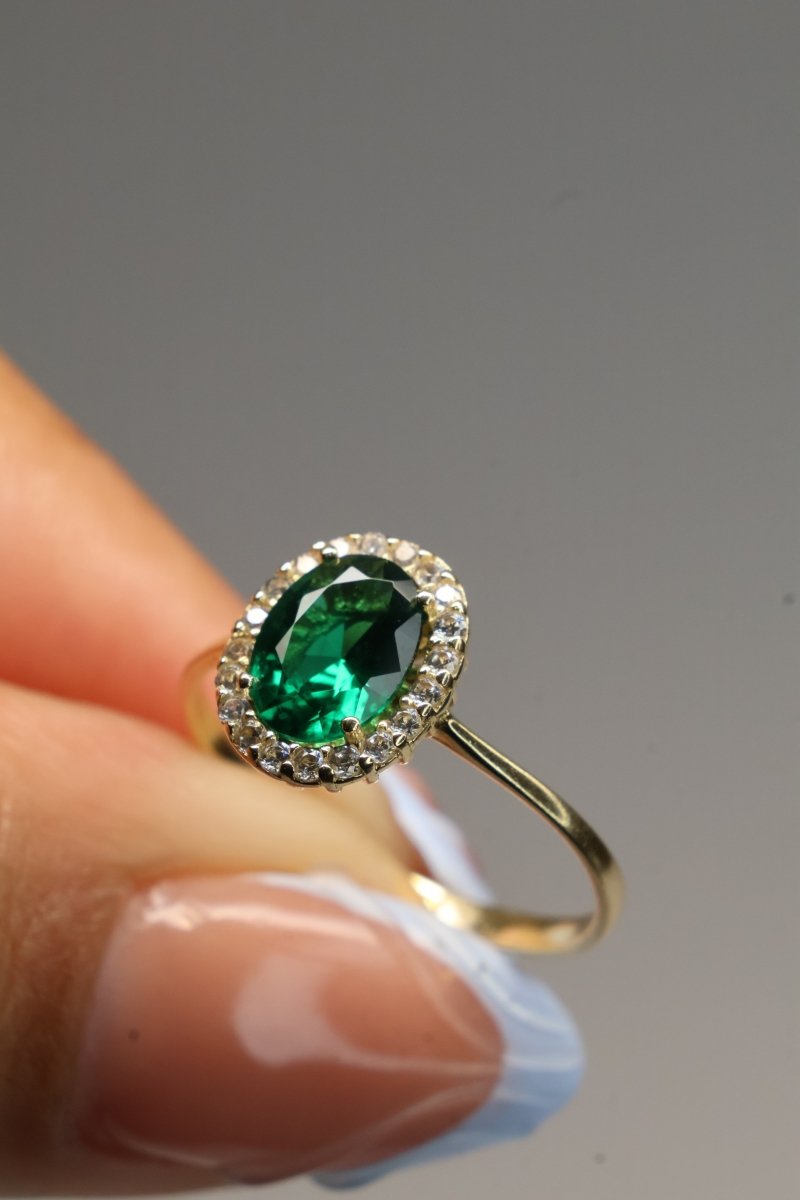 Anillo Mery en oro amarillo 10k con circonias - Mouty Joyería