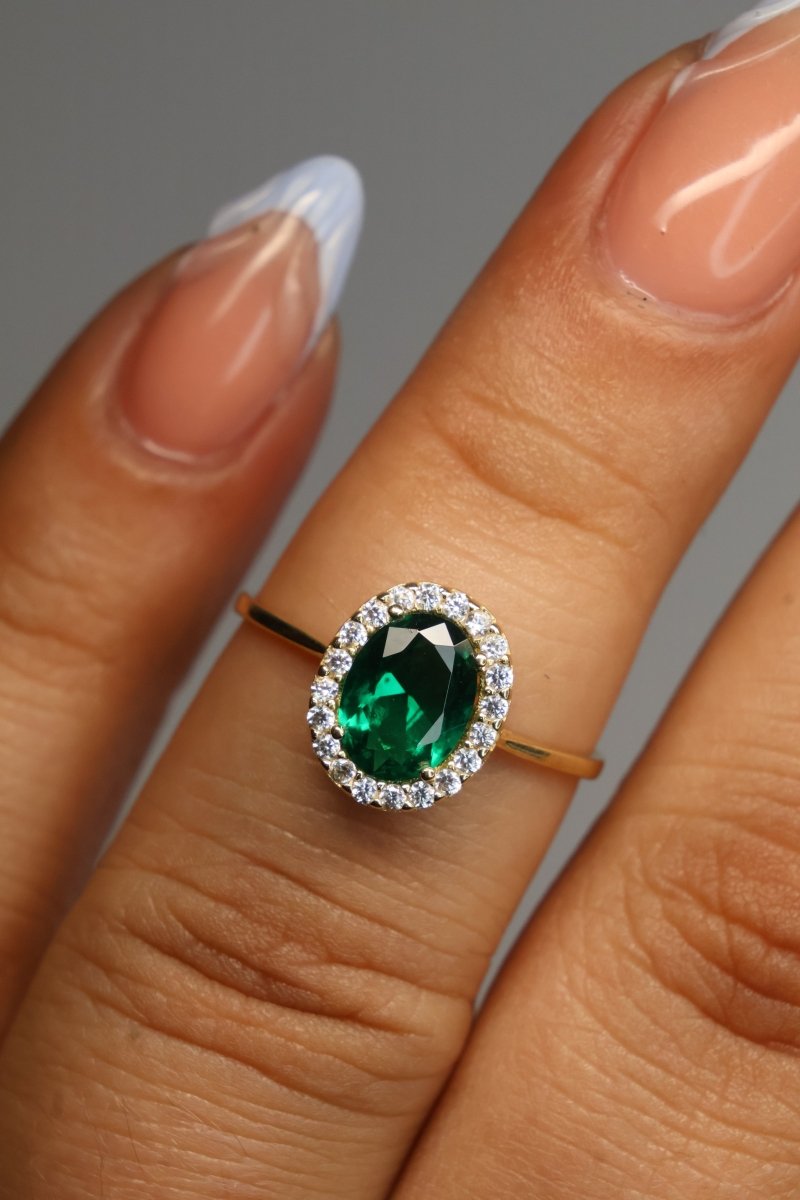 Anillo Mery en oro amarillo 10k con circonias - Mouty Joyería