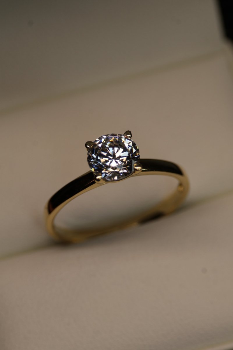 Anillo Mia en Oro 1.00 ct - Mouty Joyería