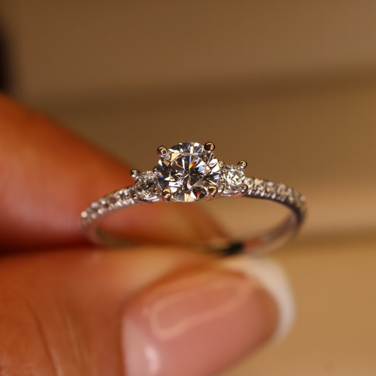 Anillo Saturno en Oro - Mouty Joyería