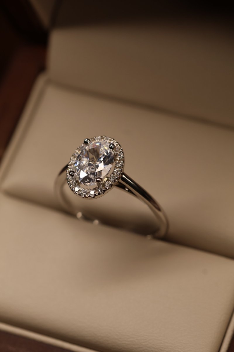 Anillo Sienna solitario en Oro Blanco 14k con Circonias Mod.15894 - Mouty Joyería