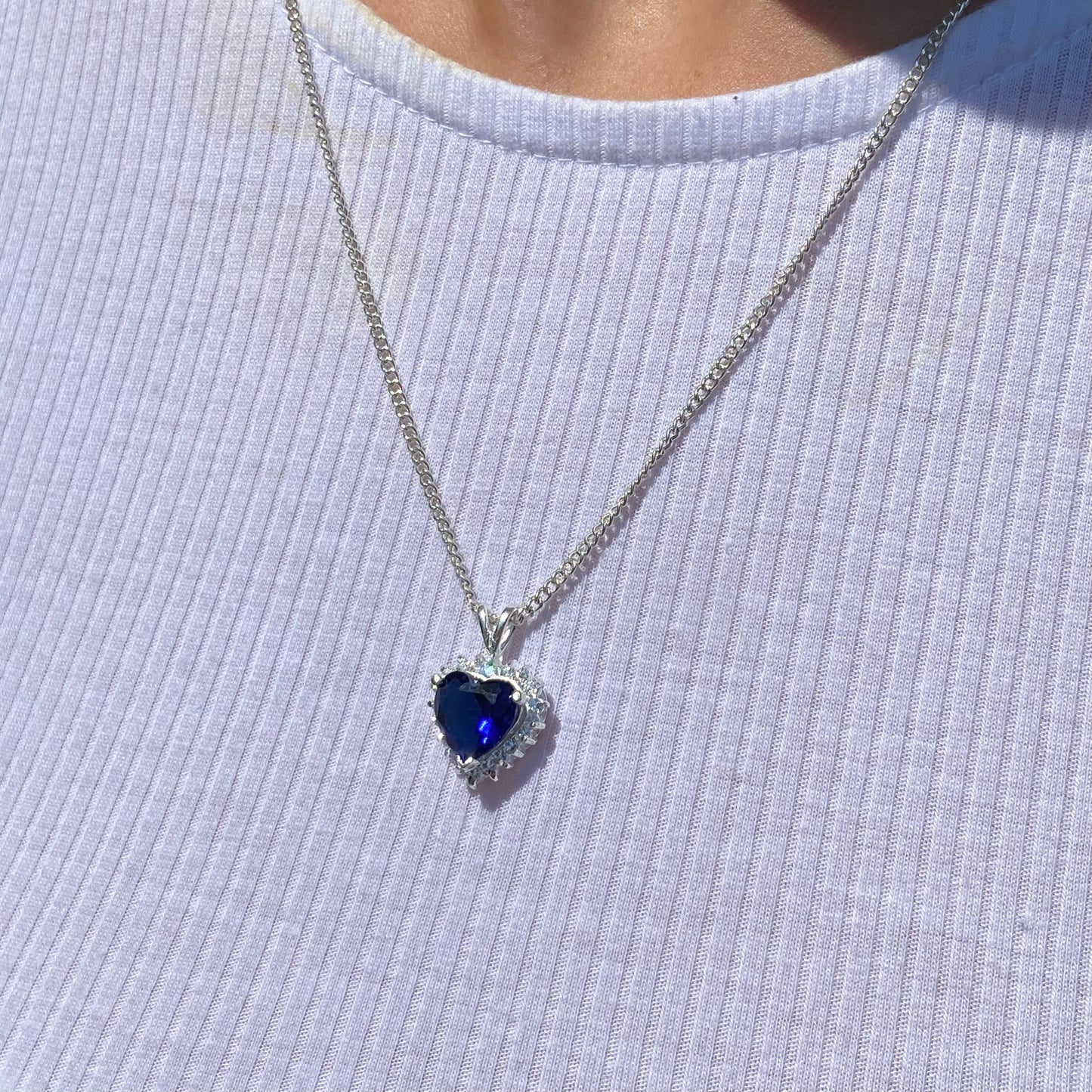 Collar Love en plata con circonia Azul