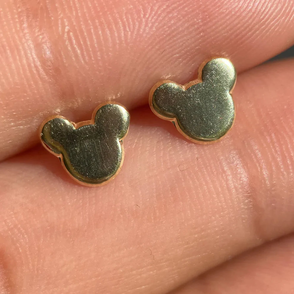 Broqueles Cara Mikey Lisa en Oro Amarillo 10k Cod. BRO277 7mm