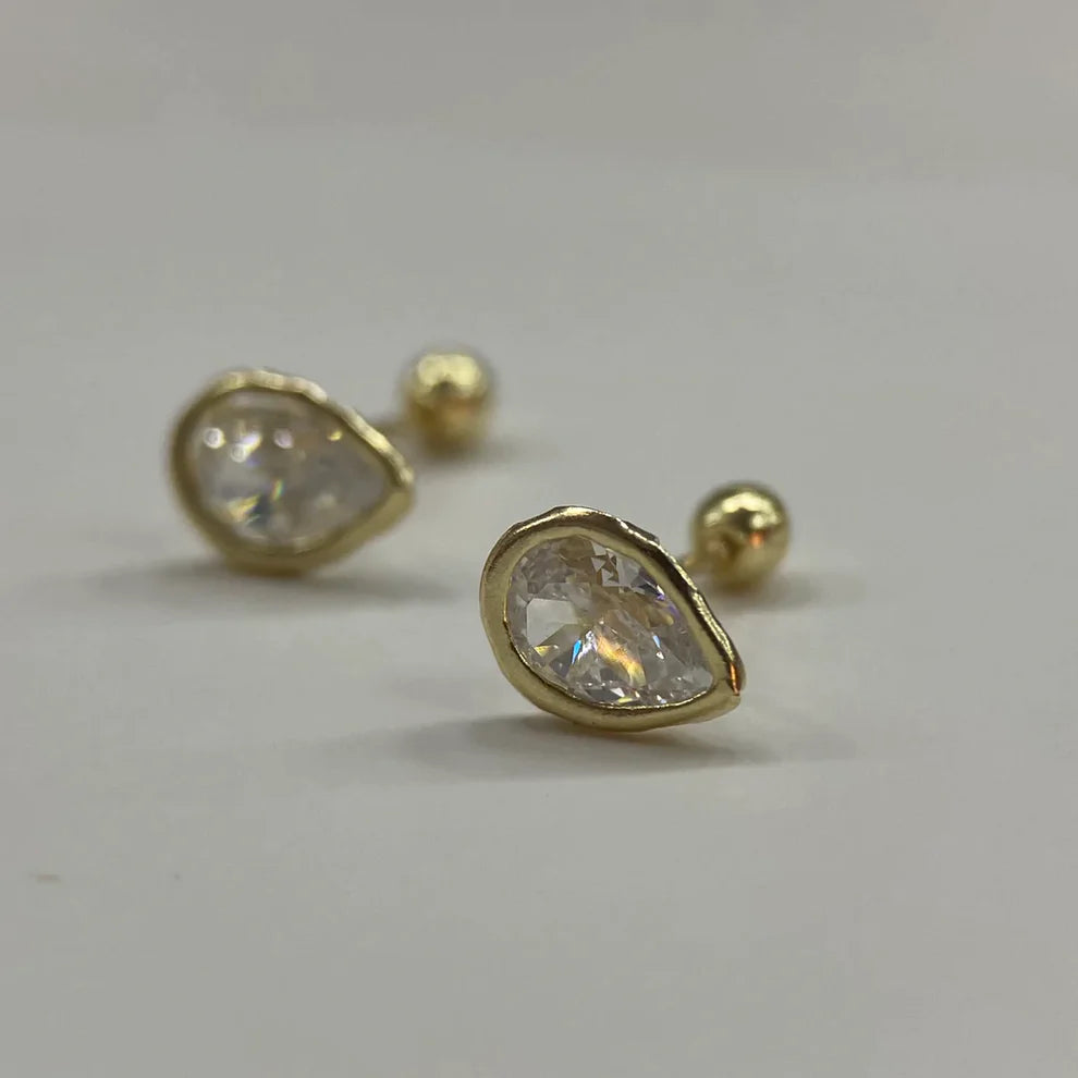 Broqueles Gota Bisel en Oro Amarillo 10k Circonia Blanca Cod.BRO217
