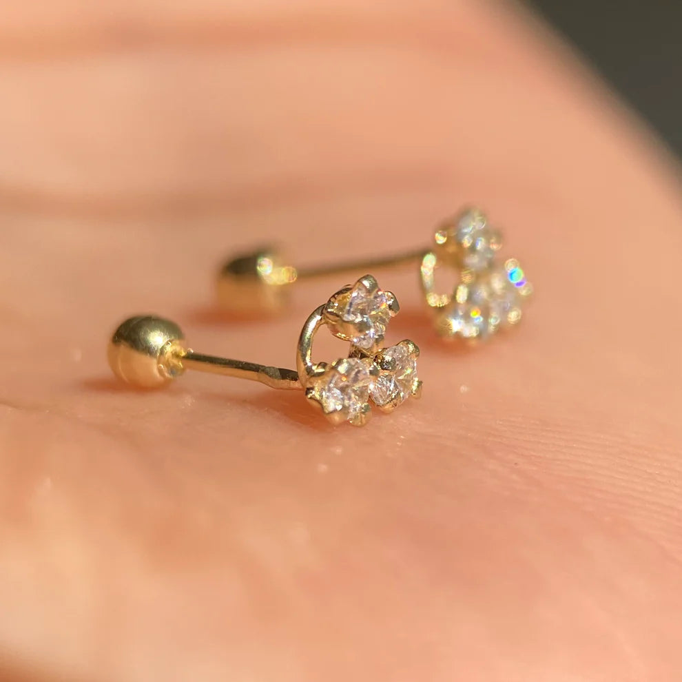 Broqueles Triangulo Oro Amarillo 10k con Circonia Cod.BRO270 4.5mm