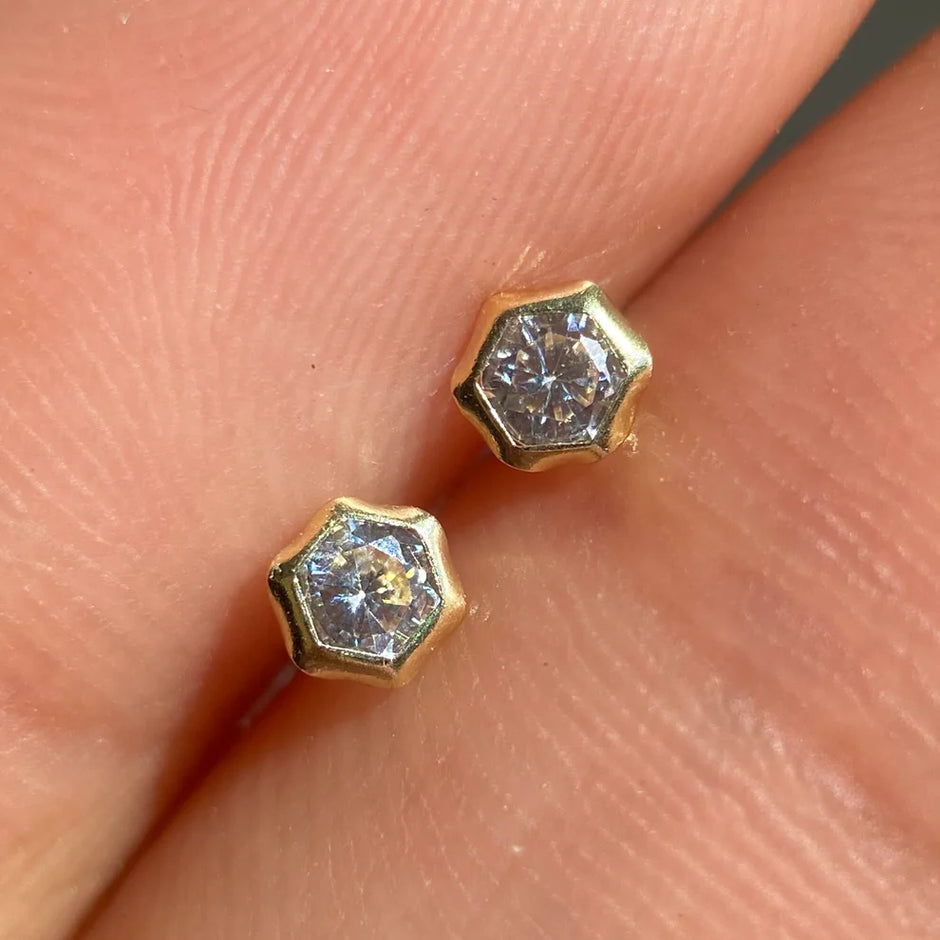 Broqueles Hexagono Bisel en Oro Amarillo 10k con Circonia Cod.BRO290 3.5mm