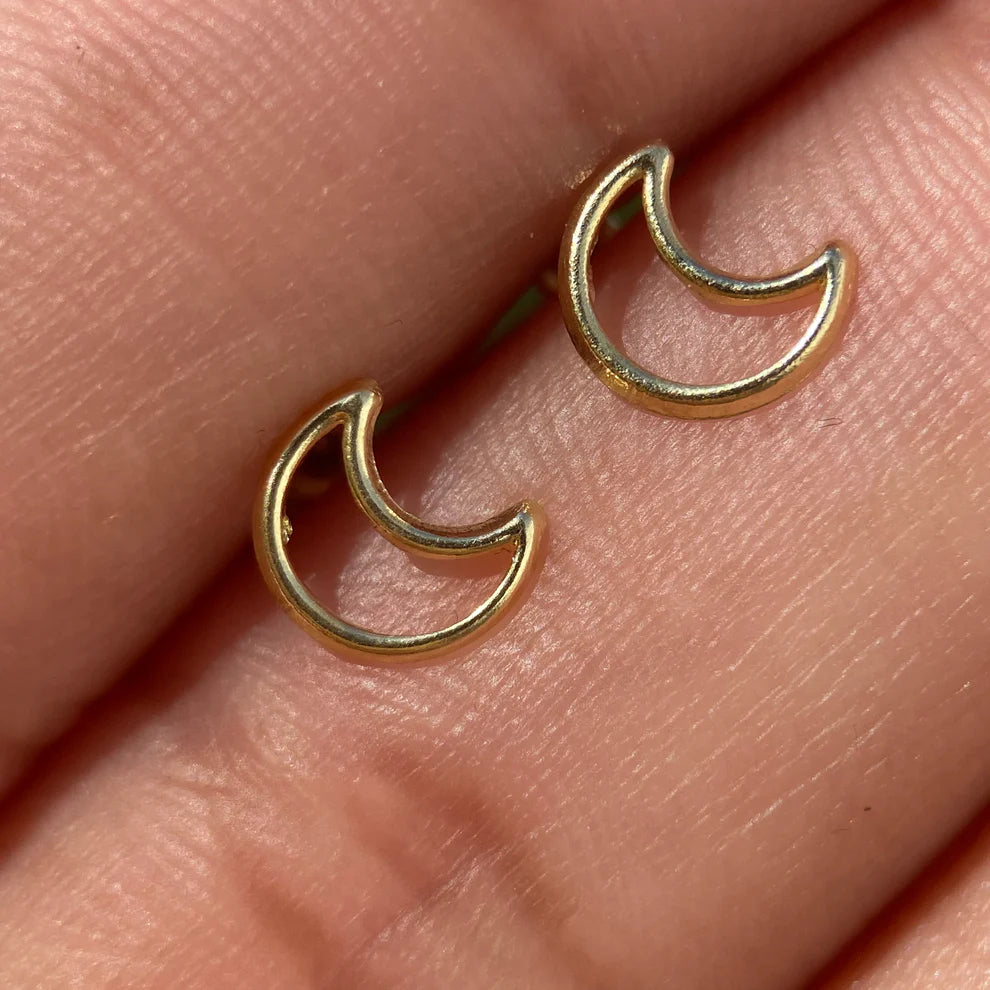 Broqueles Silueta Luna en Oro Amarillo 10k Cod.BRO244 7mm