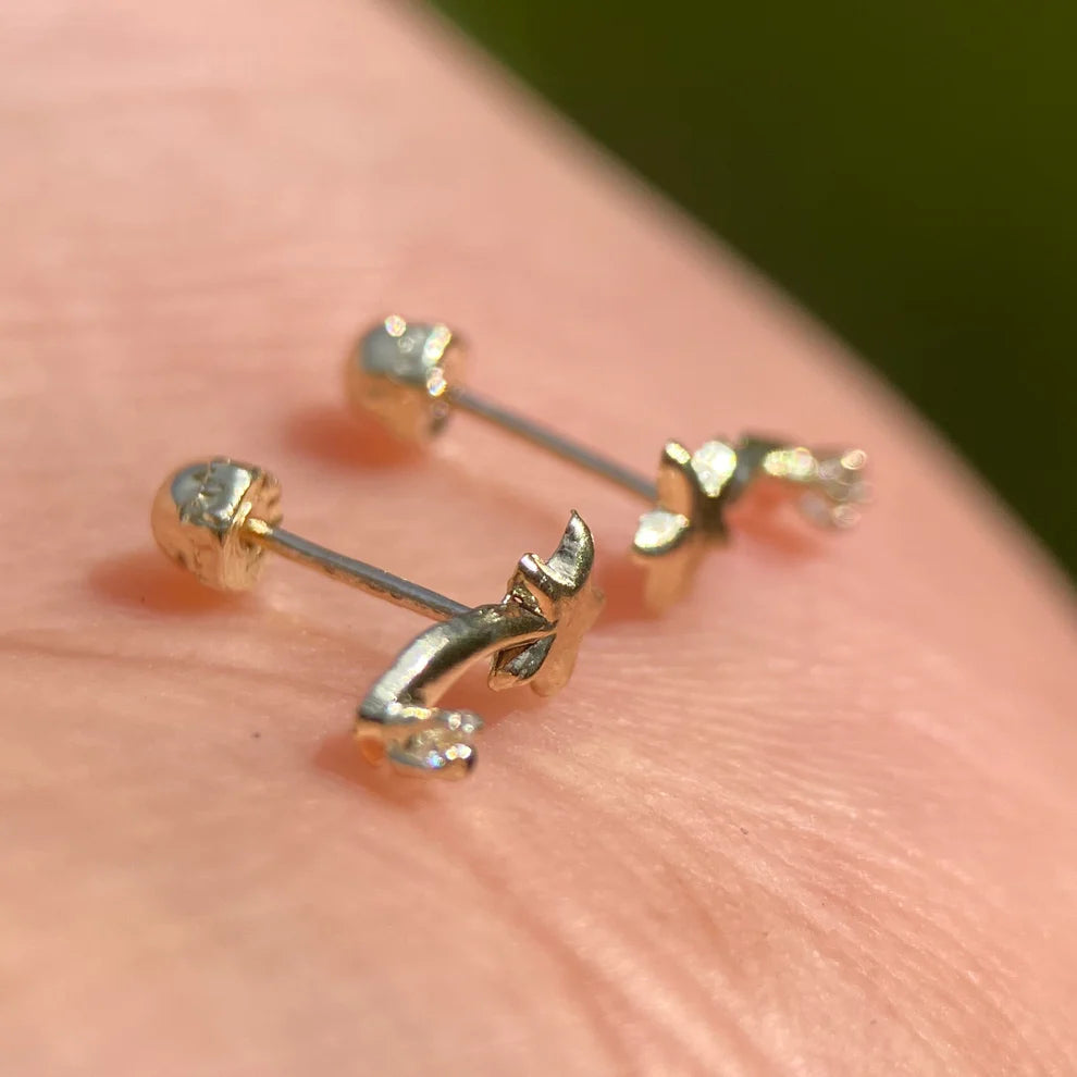 Broqueles Estrella Fugas en Oro Amarillo 14k con Circonia Cod.BO055