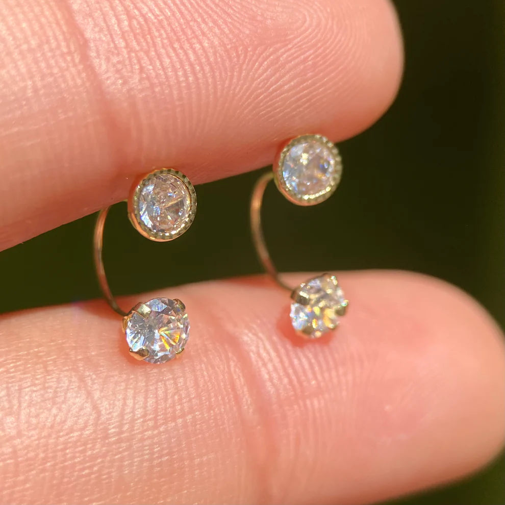 Broqueles Telefono  con Circonia en Oro Amarillo 14k Cod. BO0528