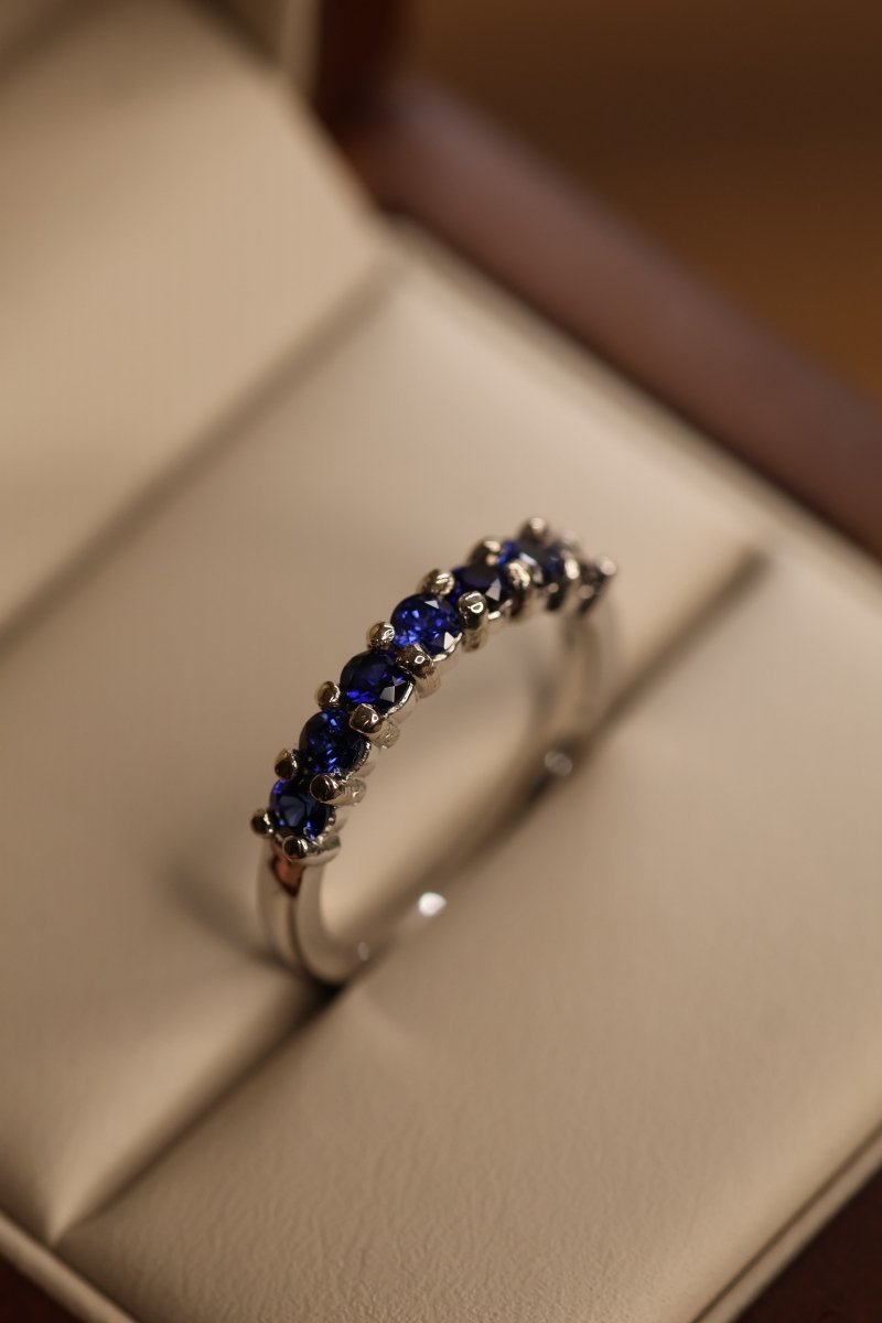 Media Churumbela en Oro Blanco 14k con Zafiros Azul Rey Mod.15950 Talla - 6 - Mouty Joyería