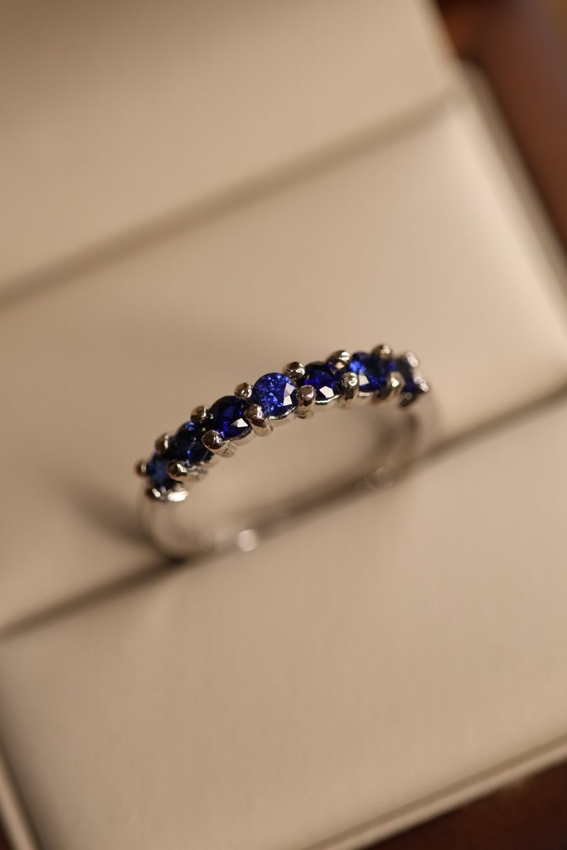 Media Churumbela en Oro Blanco 14k con Zafiros Azul Rey Mod.15950 Talla - 6 - Mouty Joyería