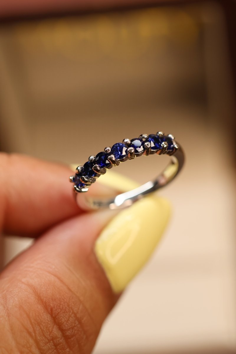 Media Churumbela en Oro Blanco 14k con Zafiros Azul Rey Mod.15950 Talla - 6 - Mouty Joyería