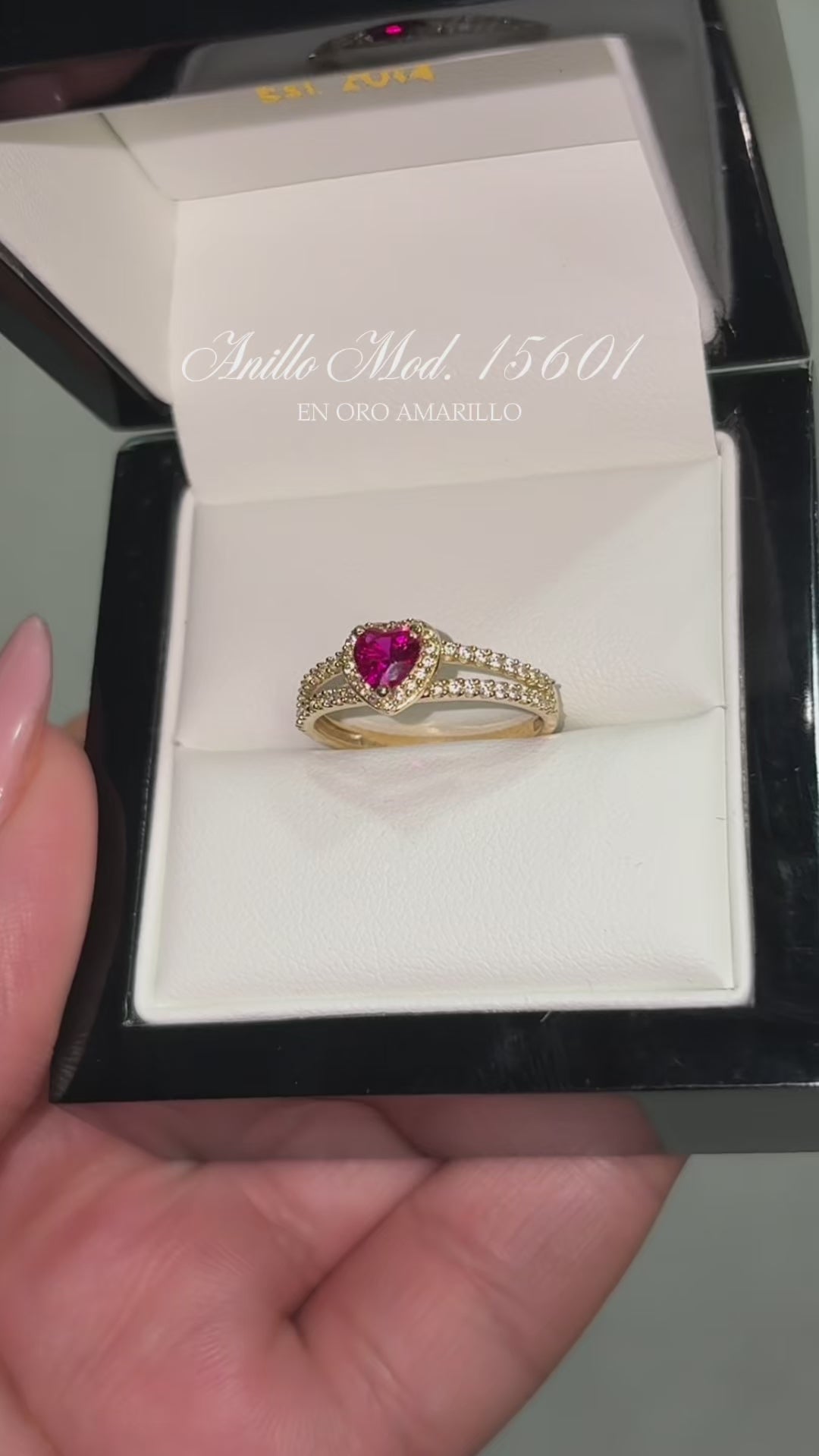 Anillo en Oro Amarillo 14k con Circonias Mod. 15601