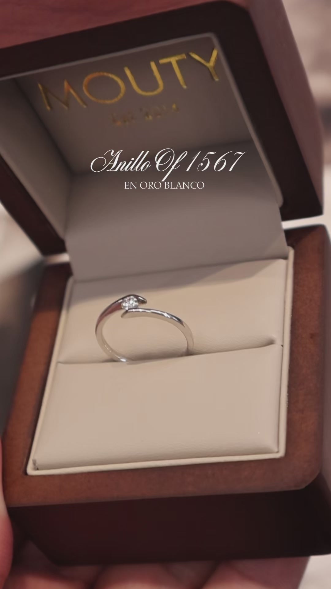 Anillo en oro blanco 14k con diamante natural .10cts Mod: OF1567