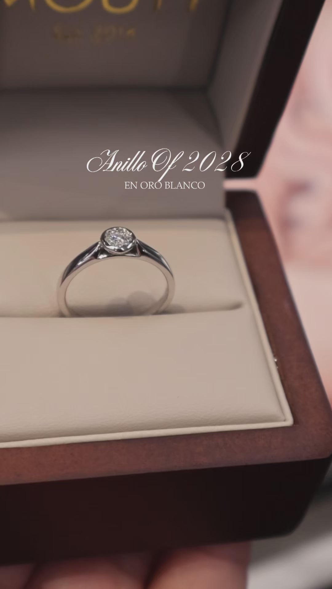 Anillo en Oro Blanco de 14k con Diamante Natural .13cts  Mod: OF2028