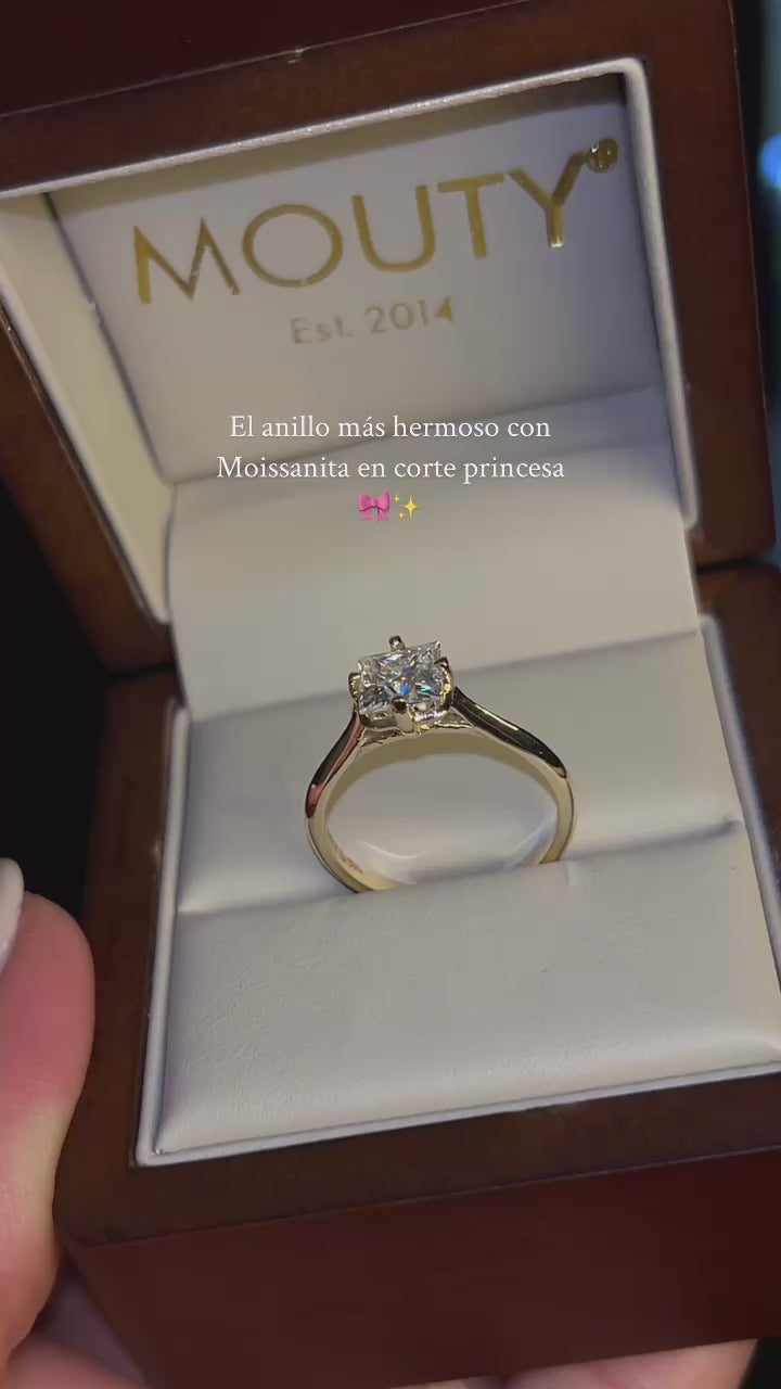 Anillo Nova en Oro Amarillo 14k 1.2cts con Moissanita GRA Modelo 15351