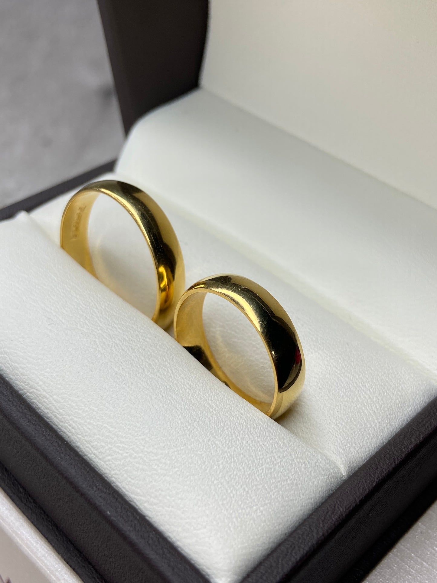 Argollas de Compromiso Julian en Plata con baño de oro amarillo