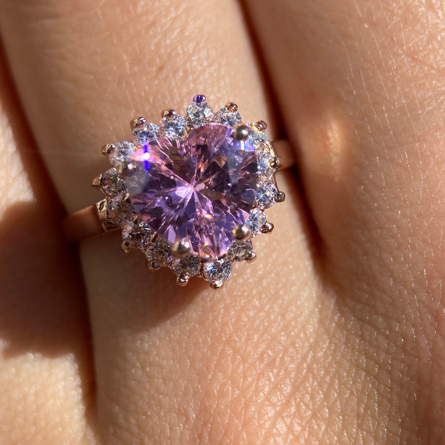 Anillo Serena en Plata con Circonia Rosa baño en oro rosa Inspirado en Sailor M.