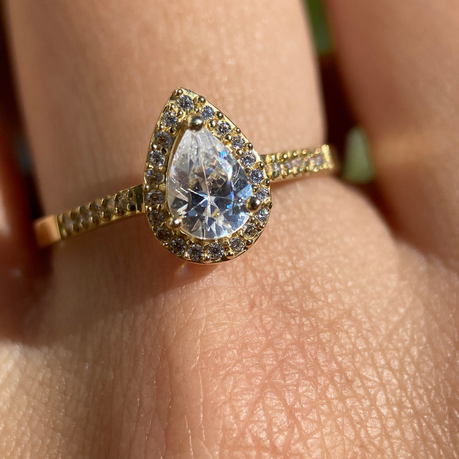 Anillo de compromiso en oro