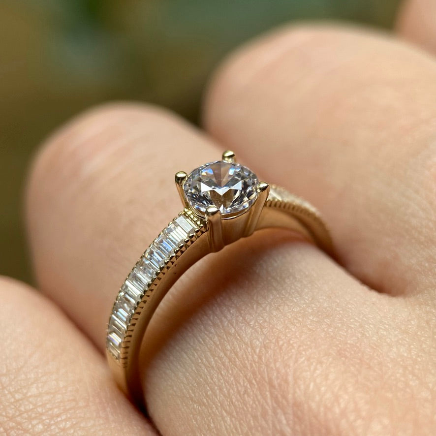 Anillo de compromiso en oro