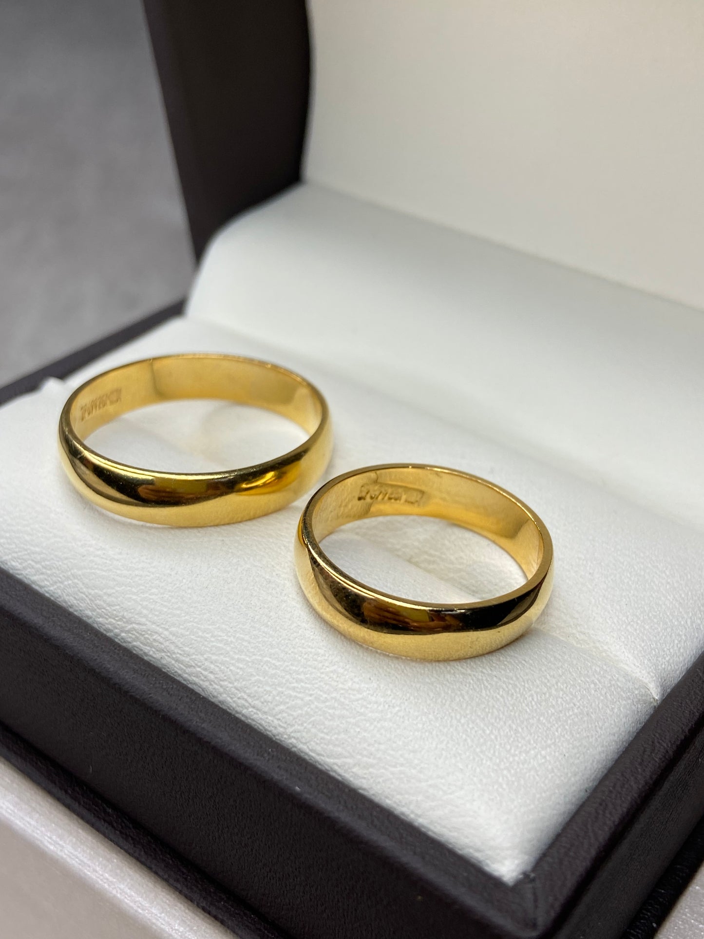Argollas de Compromiso Julian en Plata con baño de oro amarillo