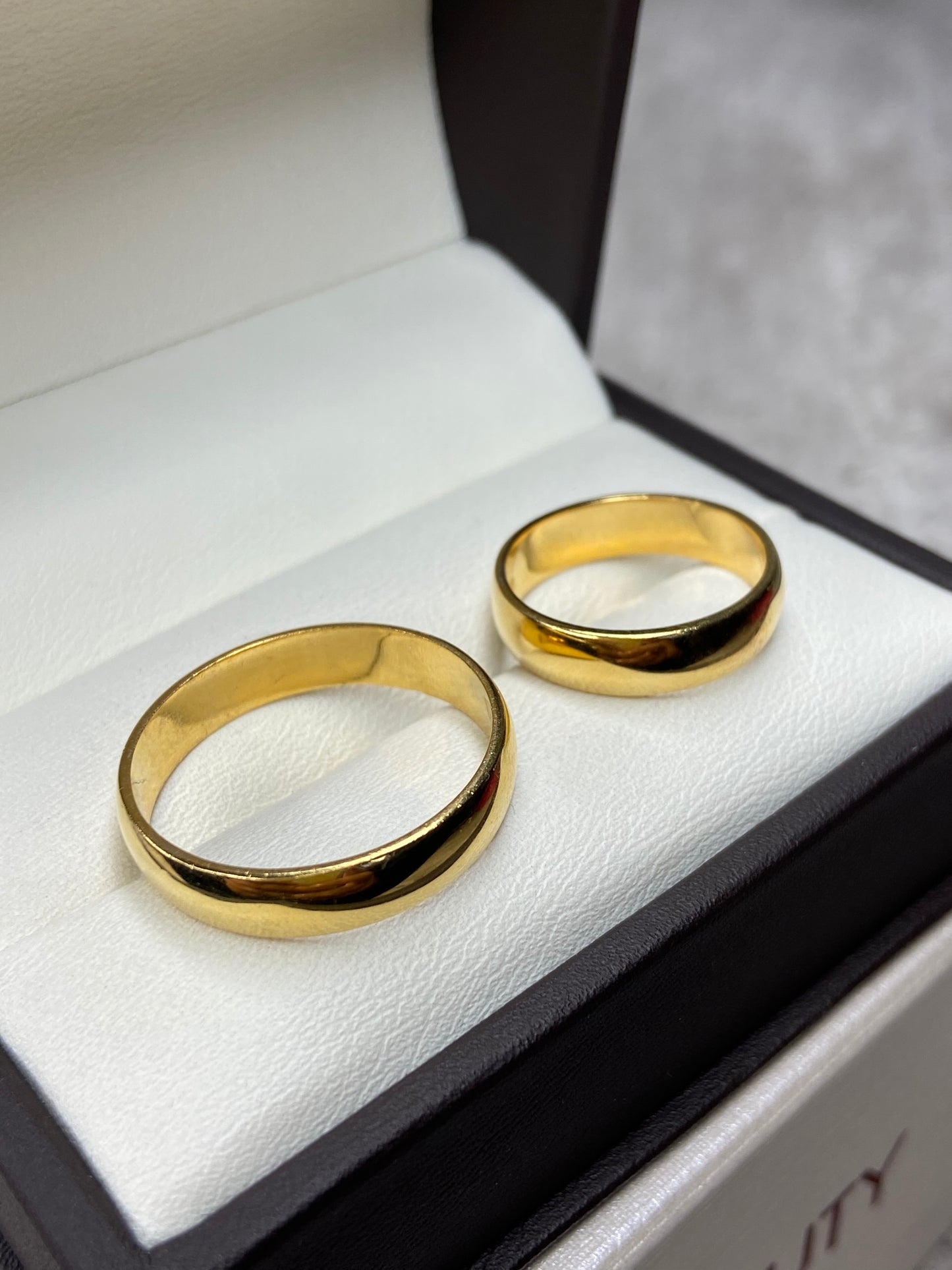 Argollas de Compromiso Julian en Plata con baño de oro amarillo
