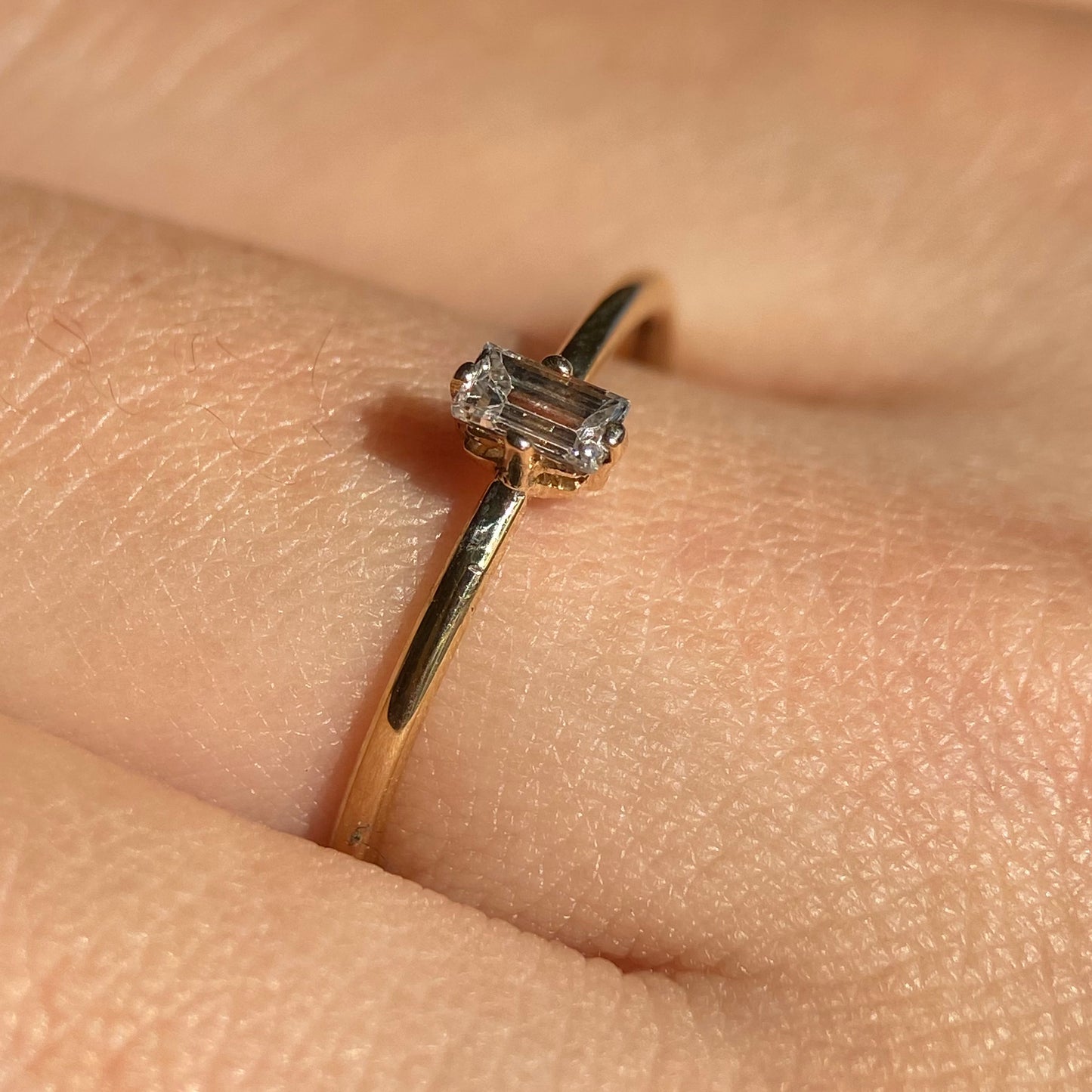Anillo en Oro amarillo de 14k con Diamante Mod: OF1331